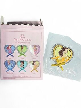 Disney Princess Pearl Heart Enamel Magnet BoxLunch Exclusive Belle